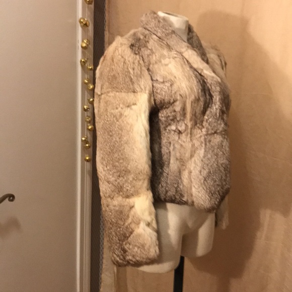 Authentic Rabbit Fur Coat. - Picture 4 of 9